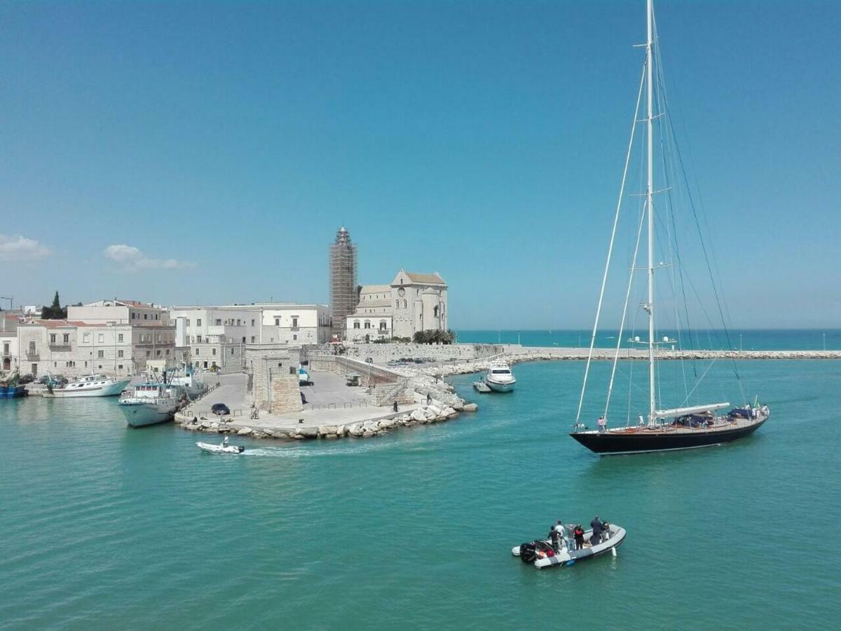 Hotel La Mia Casa Era Sul Porto Trani Zewnętrze zdjęcie